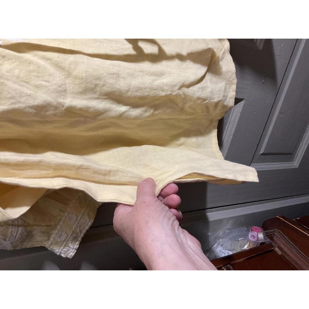 Kyla Seo Handmade  Butter Yellow  Linen Embroidered Top - Sm fits up to a Large - Picture 5 of 8